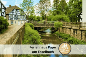 Ferienhaus Pape - 300m2, 15 Betten - mit großem privatem Garten, Pool, Dart, Sauna-, Grill- und Spielbereich - Ideal für Familien